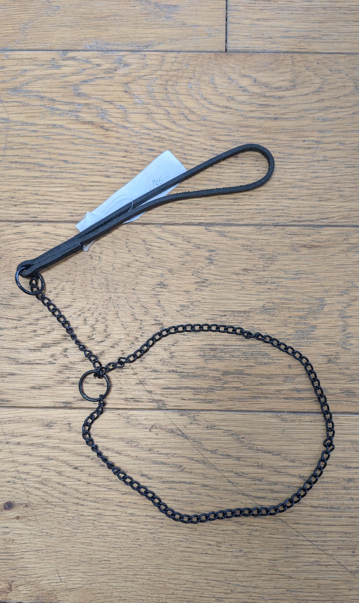 Utställningskoppel med läderhantag och svart kedja
