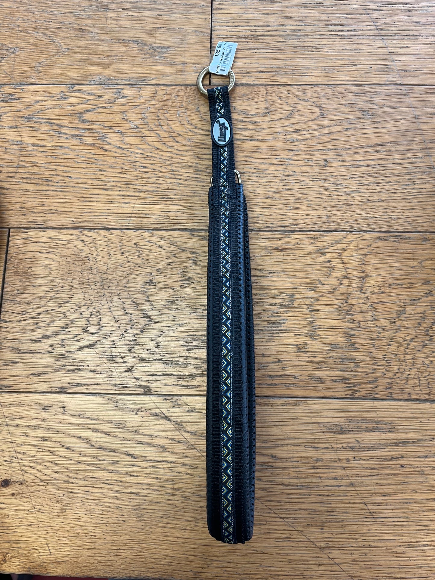 Halsband halvstryp V-mönster i svart
