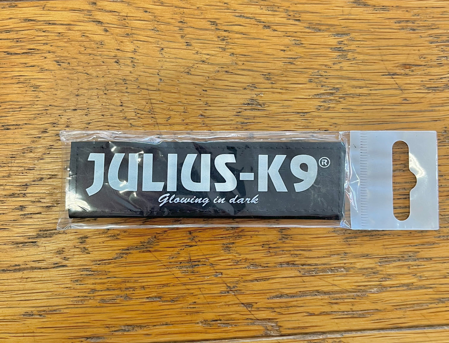 Julius K9 Small Tag 1Par glowing in dark