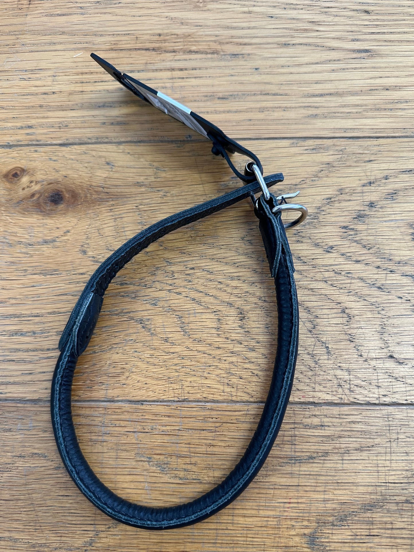 Halsband läder Rundsytt svart 45 cm