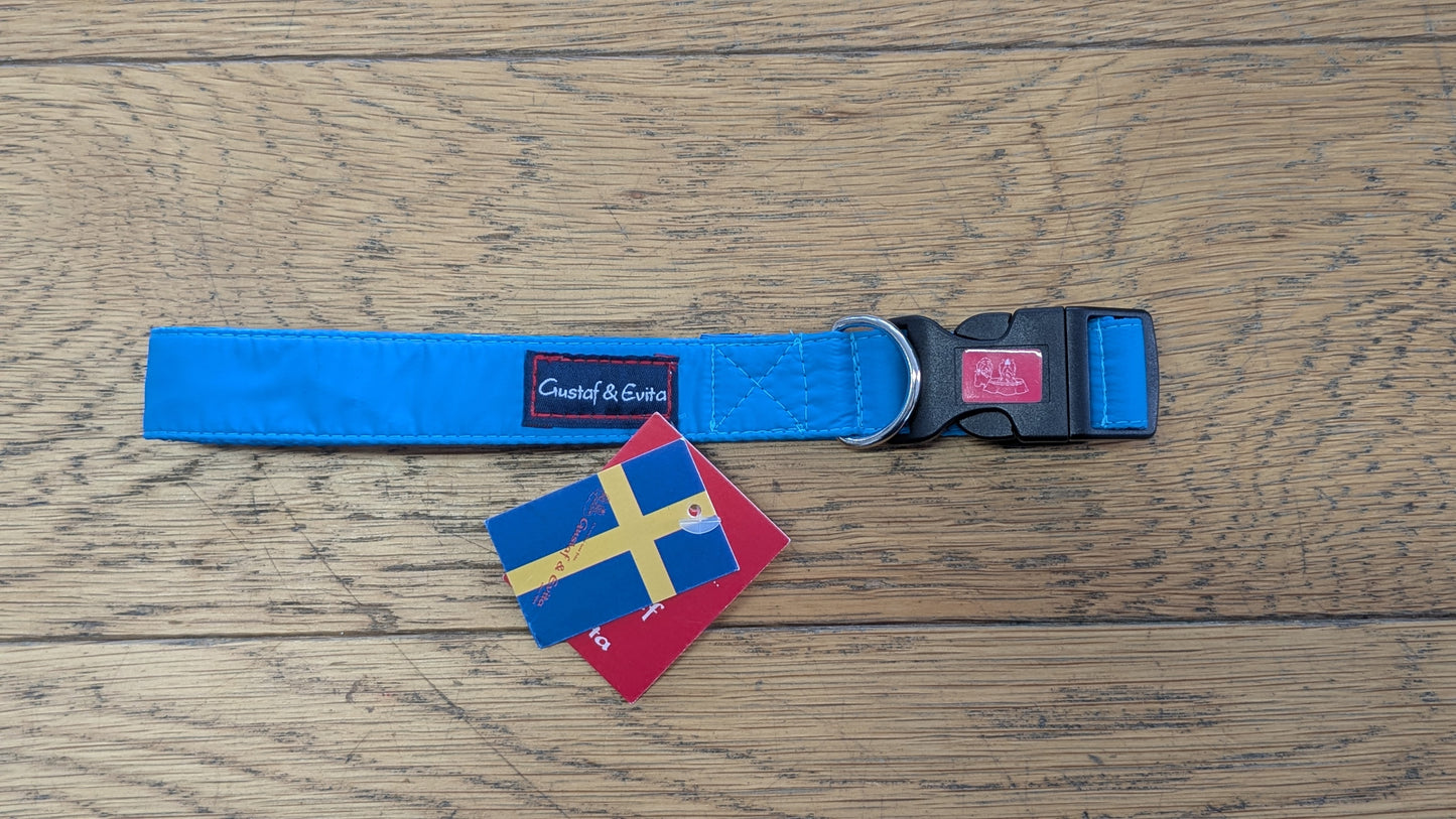 Gustaf & Evita Halsband Blå